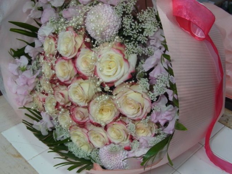 画像1: 沖縄でプロポーズ バラお任せの花束（沖縄配達対応） (1)
