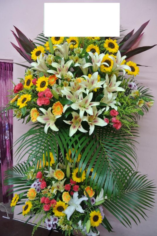 画像2: スタンド花　季節のお花お任せ　２段【予算20000円】 (2)