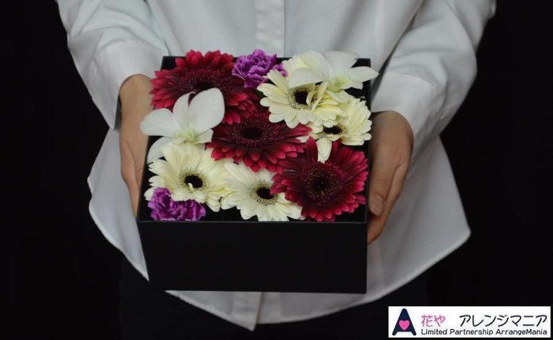 画像3: ローズ ボックス　アレンジ【予算6000円】│沖縄のオンライン花屋 (3)