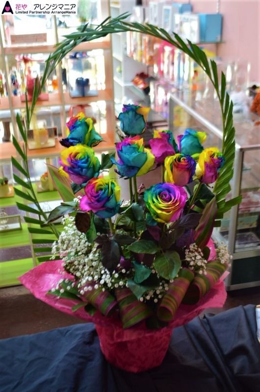 画像4: レインボーローズのアレンジ【予算33000円】沖縄の花屋アレンジマニア (4)