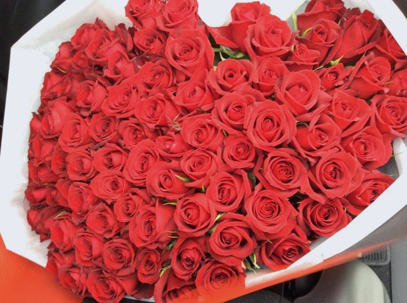 画像3: 沖縄でプロポーズに贈る赤バラ99本の花束｜ホテル配達・サプライズ対応(永遠の愛) (3)