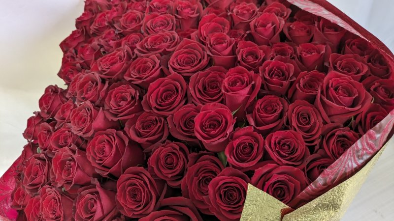 画像4: 沖縄 プロポーズ 赤バラ108本の花束｜ホテル配達・サプライズ対応 (4)