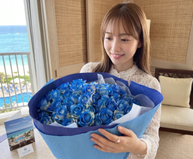 画像1: 青薔薇（グラデーション）40本の花束｜沖縄ホテル配達 (1)