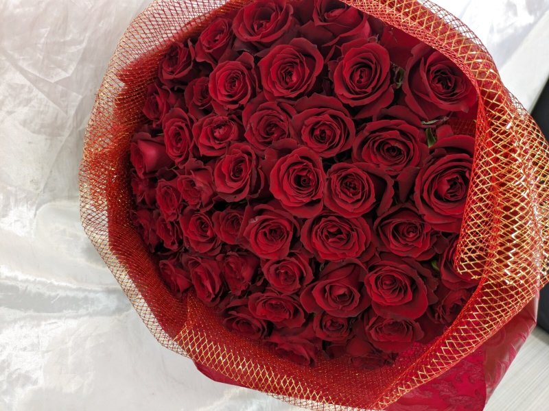 画像2: 沖縄 プロポーズ 赤バラ50本の花束｜ホテル配達・サプライズ対応 (2)
